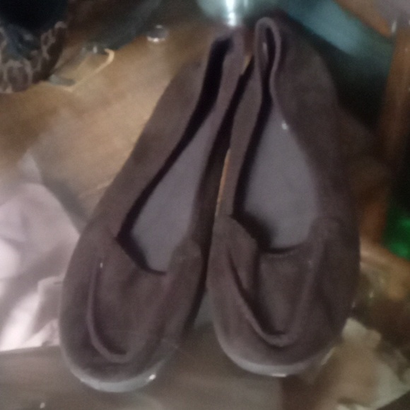 Faded Glory size 7 slip on house shoes (SKU 1022) - Picture 1 of 1
